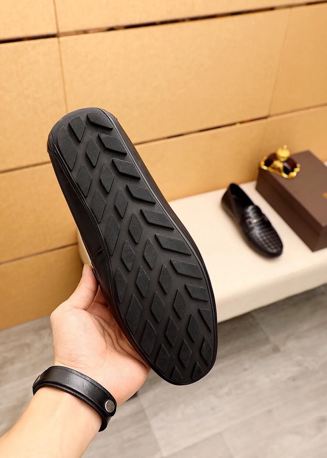 Men's shoes 💰: 500 💐BV men's slip-on shoes® [BOTTEGA VENETA] official website counter new model, one-to-one mold opening ⚠Italian calfskin ➕Hand-woven ➕Cow leather lining. Driving slip-ons, available at counters, sizes 38～44 (45🉑️customized)